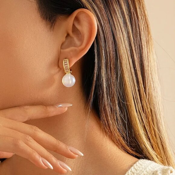 3/$35 Gold Tone Copper Pearl Drop Huggie Earrings CZCubic Zirconia Accents - Picture 5 of 9